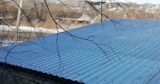 Демонтаж поликарбоната с крыши в Волгодонске - услуги по доступной цене от 610 рублей